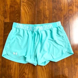 Size medium blue Under Armour shorts.